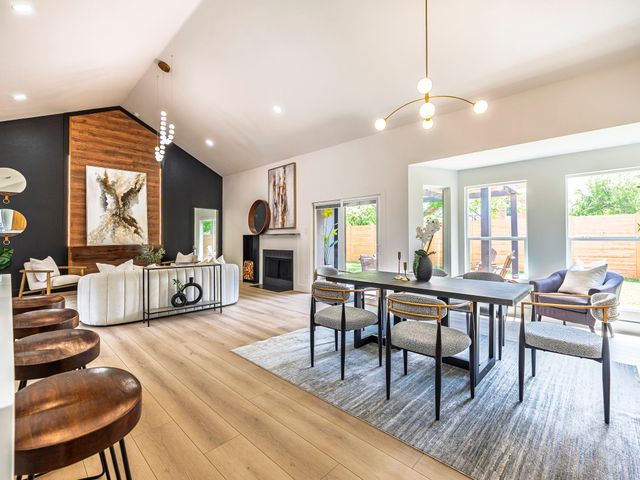 8111 Elkhorn Mountain TRL, Austin, TX 78729