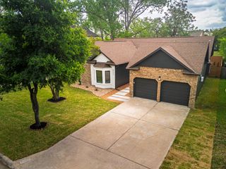 8111 Elkhorn Mountain TRL, Austin, TX 78729