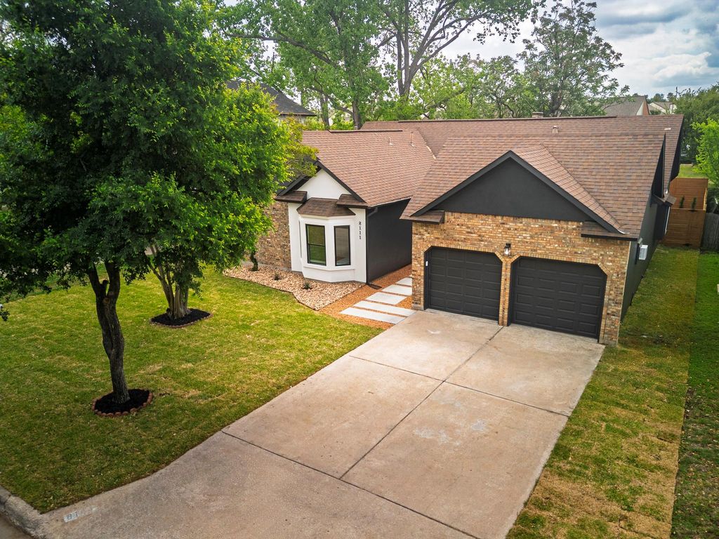 8111 Elkhorn Mountain TRL, Austin, TX 78729