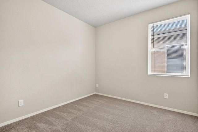 6924 Tempe Avenue NW, Albuquerque, NM 87114