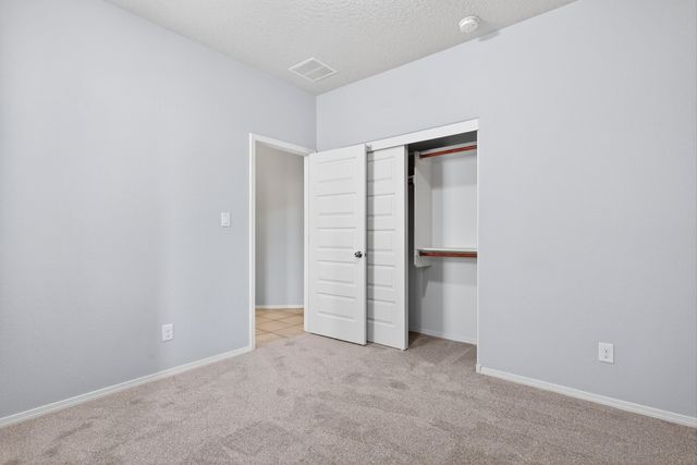 6924 Tempe Avenue NW, Albuquerque, NM 87114