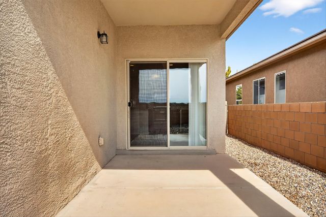 6924 Tempe Avenue NW, Albuquerque, NM 87114