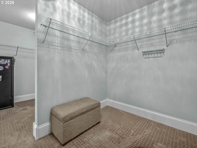726 Nw HARVEST MOON Dr, Hillsboro, OR 97124