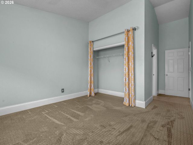 726 Nw HARVEST MOON Dr, Hillsboro, OR 97124