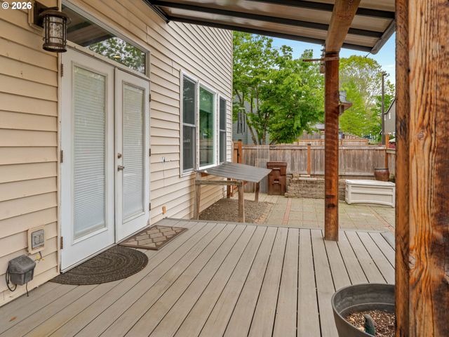 726 Nw HARVEST MOON Dr, Hillsboro, OR 97124
