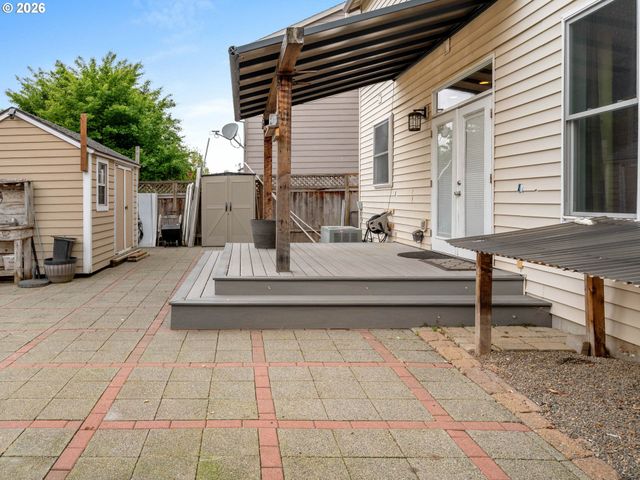 726 Nw HARVEST MOON Dr, Hillsboro, OR 97124