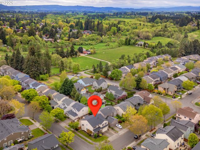726 Nw HARVEST MOON Dr, Hillsboro, OR 97124