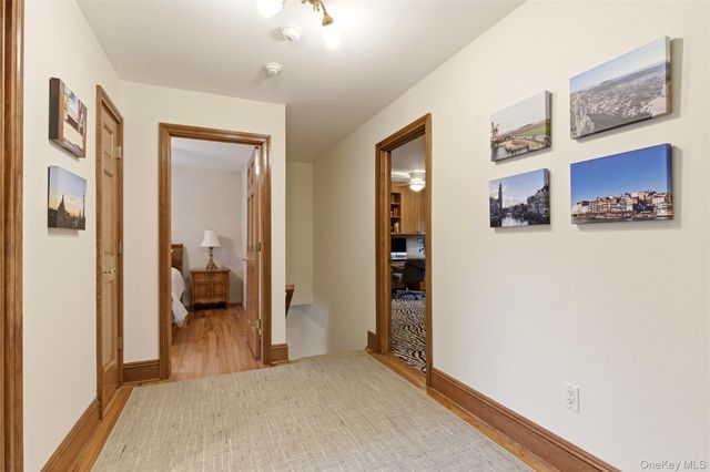 17 Holden Lane, Bayville, NY 11709