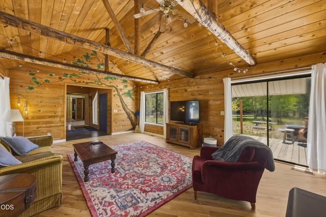 15453 Liberty Road, La Pine, OR 97739