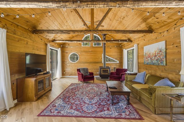 15453 Liberty Road, La Pine, OR 97739