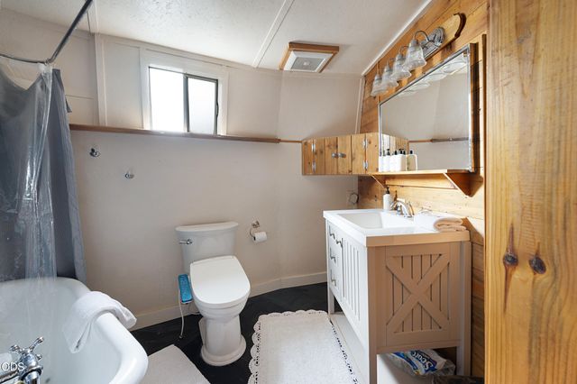 15453 Liberty Road, La Pine, OR 97739
