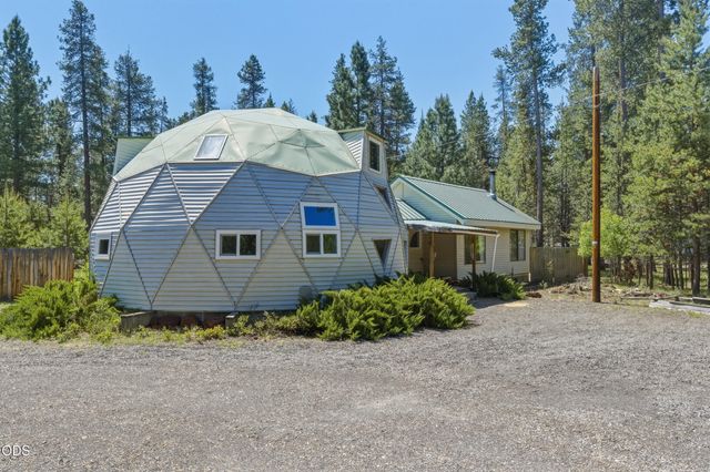 15453 Liberty Road, La Pine, OR 97739