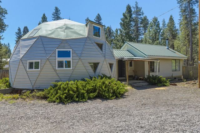 15453 Liberty Road, La Pine, OR 97739