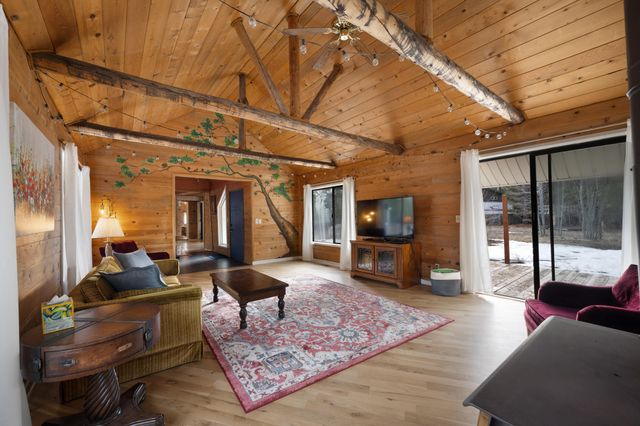 15453 Liberty Road, La Pine, OR 97739