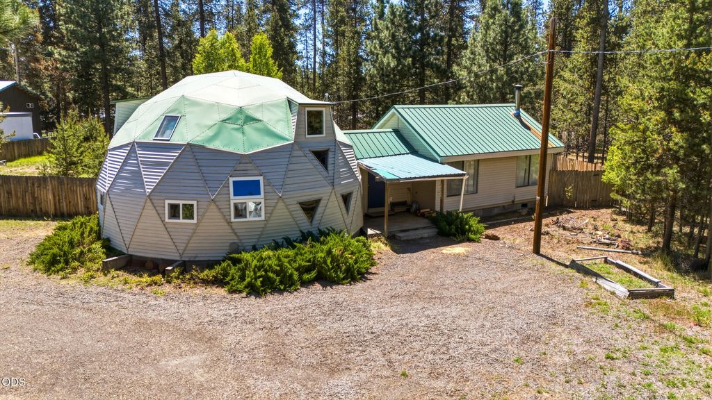 15453 Liberty Road, La Pine, OR 97739
