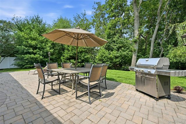 54 Twin Oaks Drive, Kings Park, NY 11754