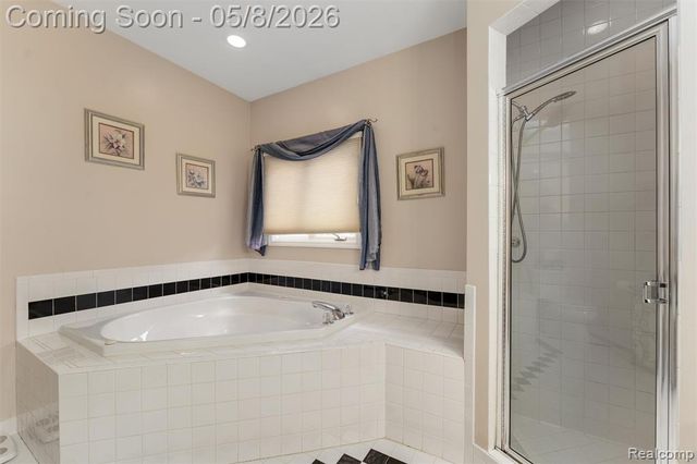 56377 Copperfield Drive, Shelby Twp, MI 48316