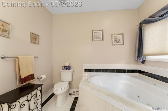 56377 Copperfield Drive, Shelby Twp, MI 48316