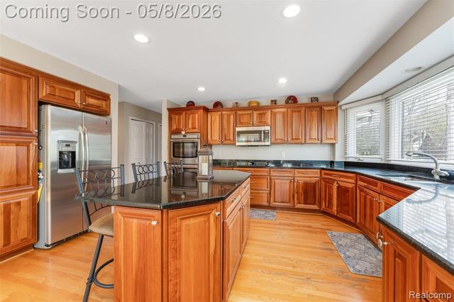 56377 Copperfield Drive, Shelby Twp, MI 48316