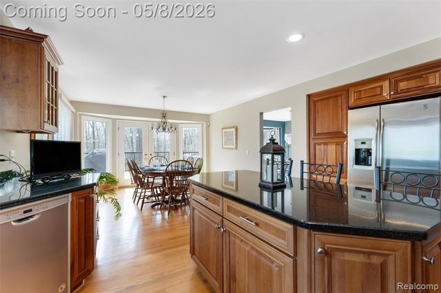 56377 Copperfield Drive, Shelby Twp, MI 48316