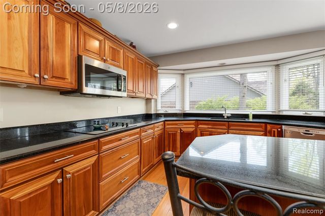 56377 Copperfield Drive, Shelby Twp, MI 48316