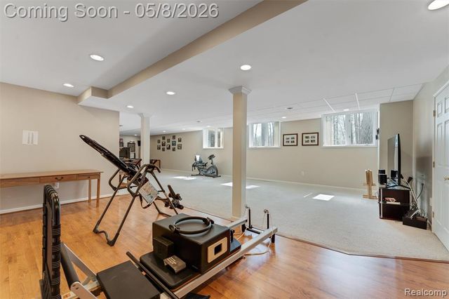 56377 Copperfield Drive, Shelby Twp, MI 48316