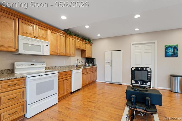 56377 Copperfield Drive, Shelby Twp, MI 48316