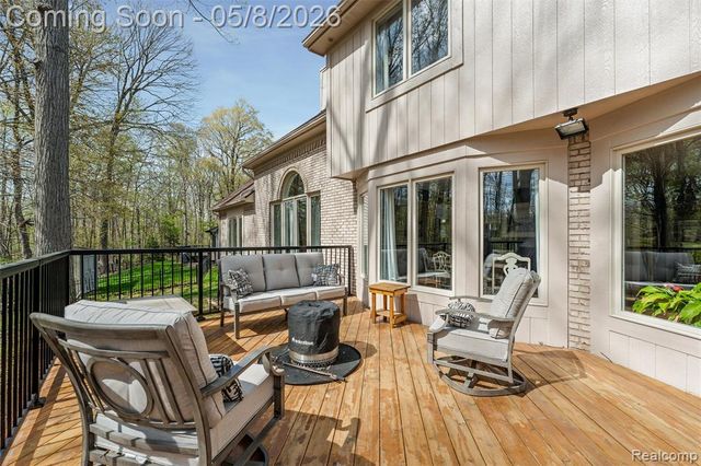 56377 Copperfield Drive, Shelby Twp, MI 48316