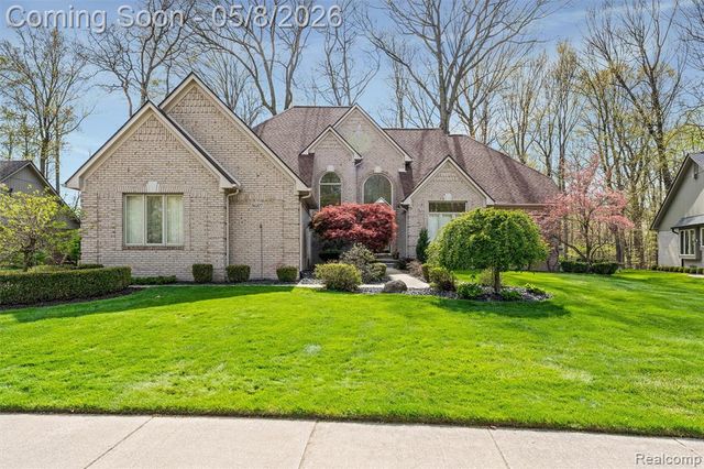 56377 Copperfield Drive, Shelby Twp, MI 48316