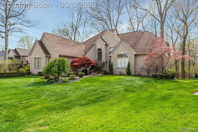 56377 Copperfield Drive, Shelby Twp, MI 48316