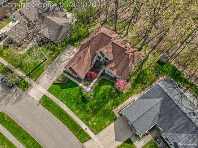 56377 Copperfield Drive, Shelby Twp, MI 48316