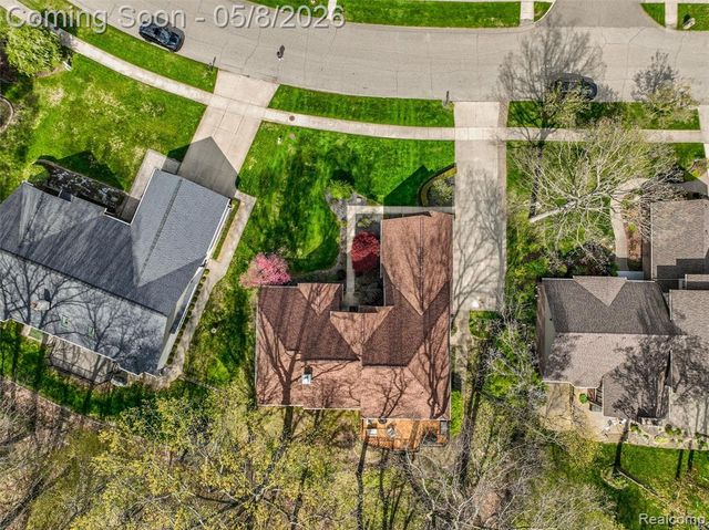 56377 Copperfield Drive, Shelby Twp, MI 48316
