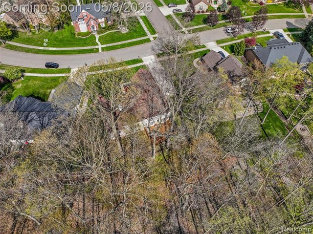56377 Copperfield Drive, Shelby Twp, MI 48316