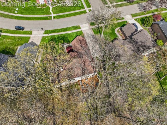56377 Copperfield Drive, Shelby Twp, MI 48316