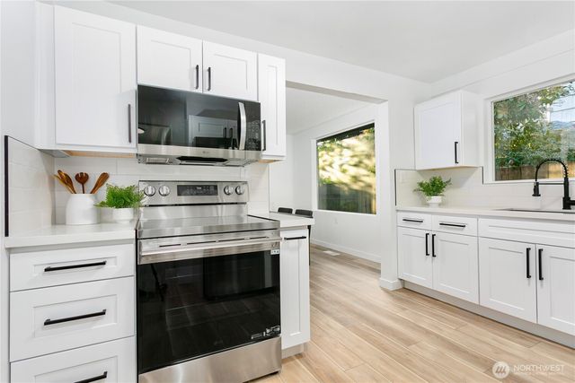 359 Del Monte Avenue, Fircrest, WA 98466