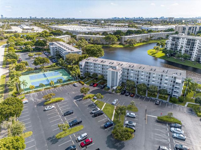 2222 N Cypress Bend Drive 201, Pompano Beach, FL 33069
