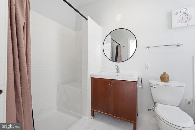 517 TAYLOR ST NW, Washington, DC 20011