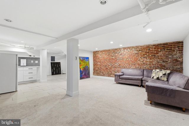517 TAYLOR ST NW, Washington, DC 20011