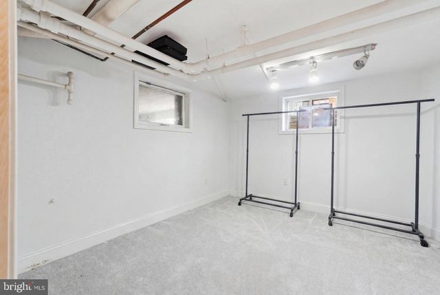 517 TAYLOR ST NW, Washington, DC 20011