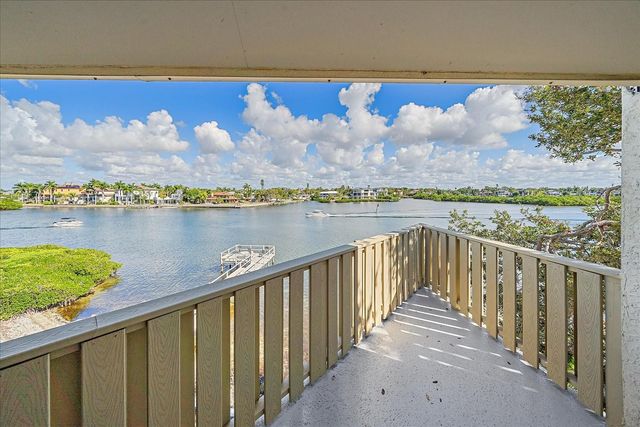 6157 MIDNIGHT PASS ROAD B12, Sarasota, FL 34242