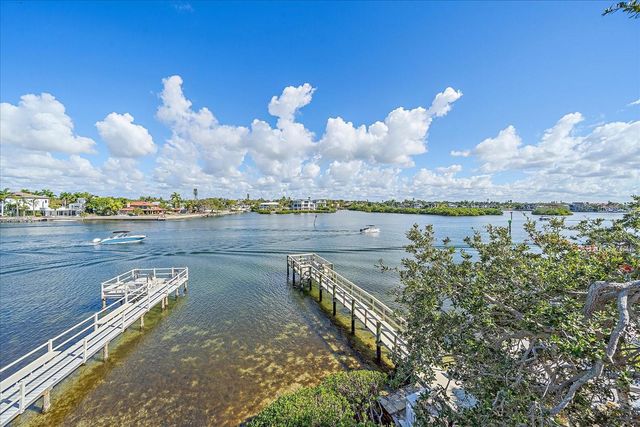 6157 MIDNIGHT PASS ROAD B12, Sarasota, FL 34242
