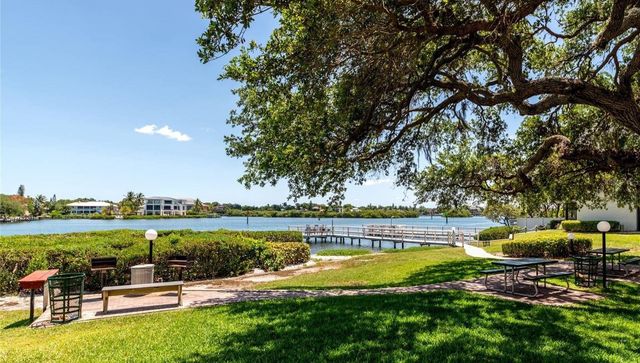 6157 MIDNIGHT PASS ROAD B12, Sarasota, FL 34242