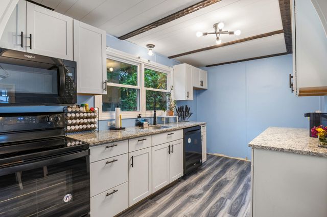 22 Robert Road, Seabrook, NH 03874