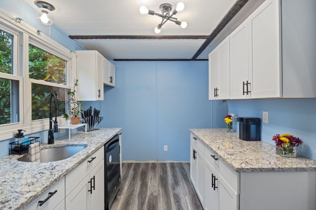 22 Robert Road, Seabrook, NH 03874