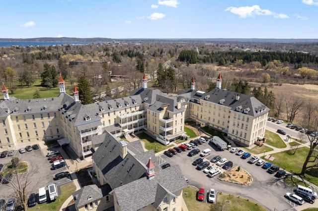 820-14 Red Drive 14, Traverse City, MI 49684