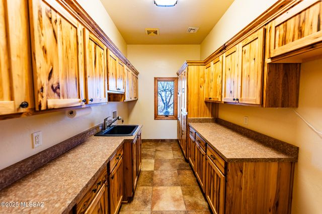 7803 E Kingbird Trail, St. David, AZ 85630