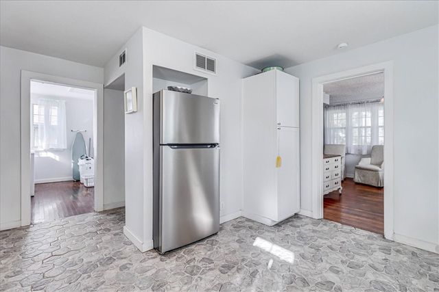 332 N Houston St, Aransas Pass, TX 78336