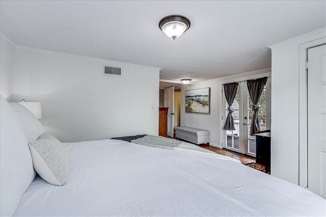 332 N Houston St, Aransas Pass, TX 78336