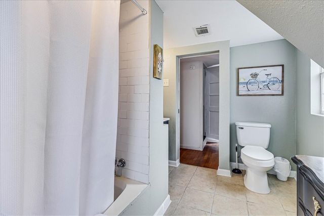 332 N Houston St, Aransas Pass, TX 78336