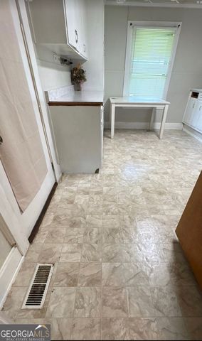 656 Villa Esta Avenue, Macon, GA 31206